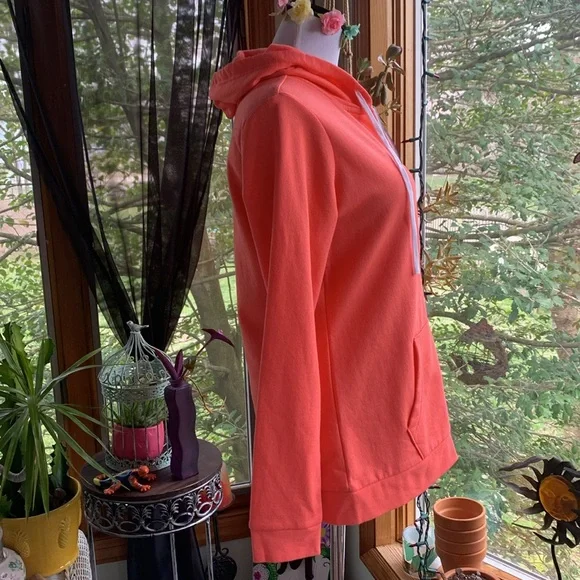 Eddie Bauer zip front hoodie sweatshirt. - Picture 2 of 6